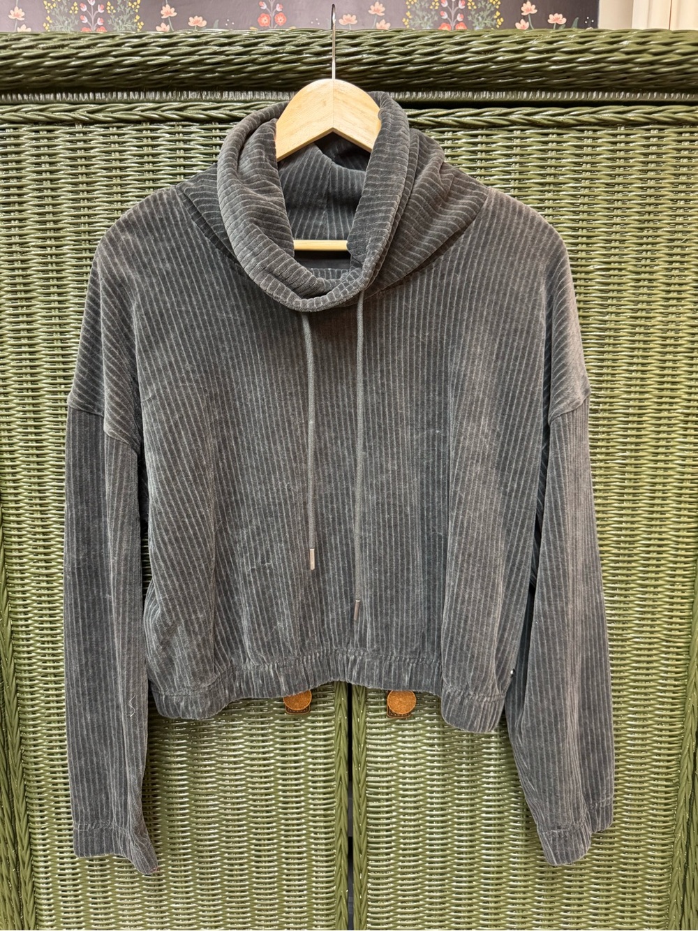 Women's Gray Corduroy Funnel Neck UGG Sweater M